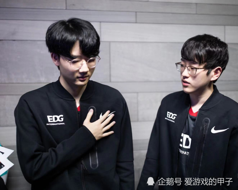 德国队引发争议!,Scout官方宣布战术调整新规再创辉煌时刻 德国队引发争议!,Scout官方宣布战术调整新规再创辉煌时刻